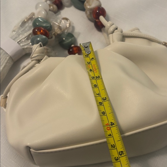 Urban Expressions Ivory Yzabelle Crossbody bag beaded handle vegan leather NWT - Picture 8 of 10